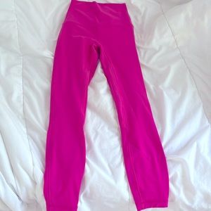 sonic pink lululemon wonder under leggings